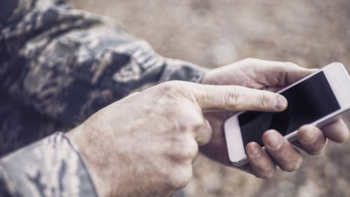 Bedelli Askerlikte Telefon Serbest mi